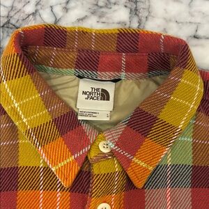 The North face heavy flannel men’s shirt